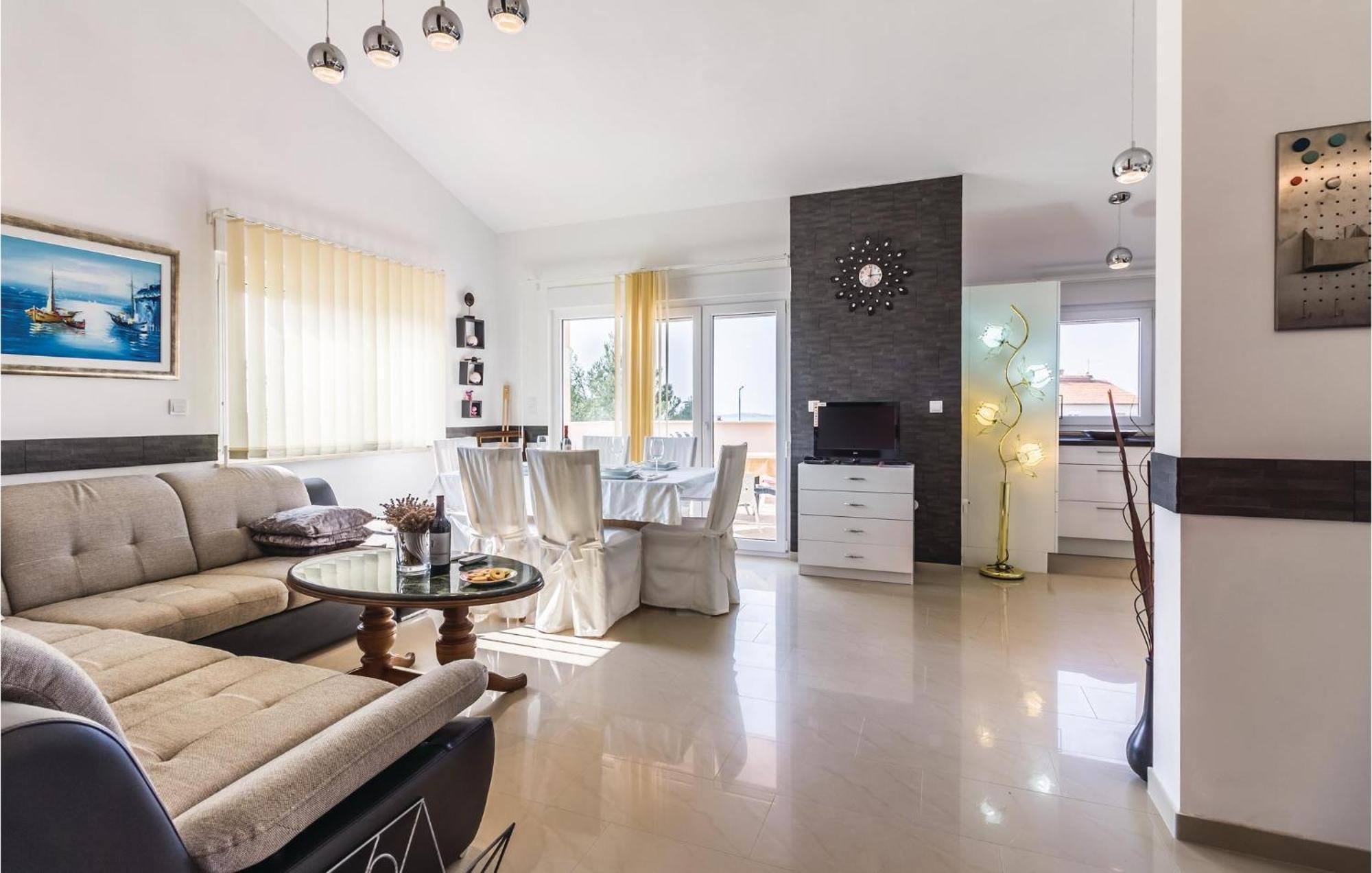 Stunning Apartment In Fazana With House Sea View 外观 照片