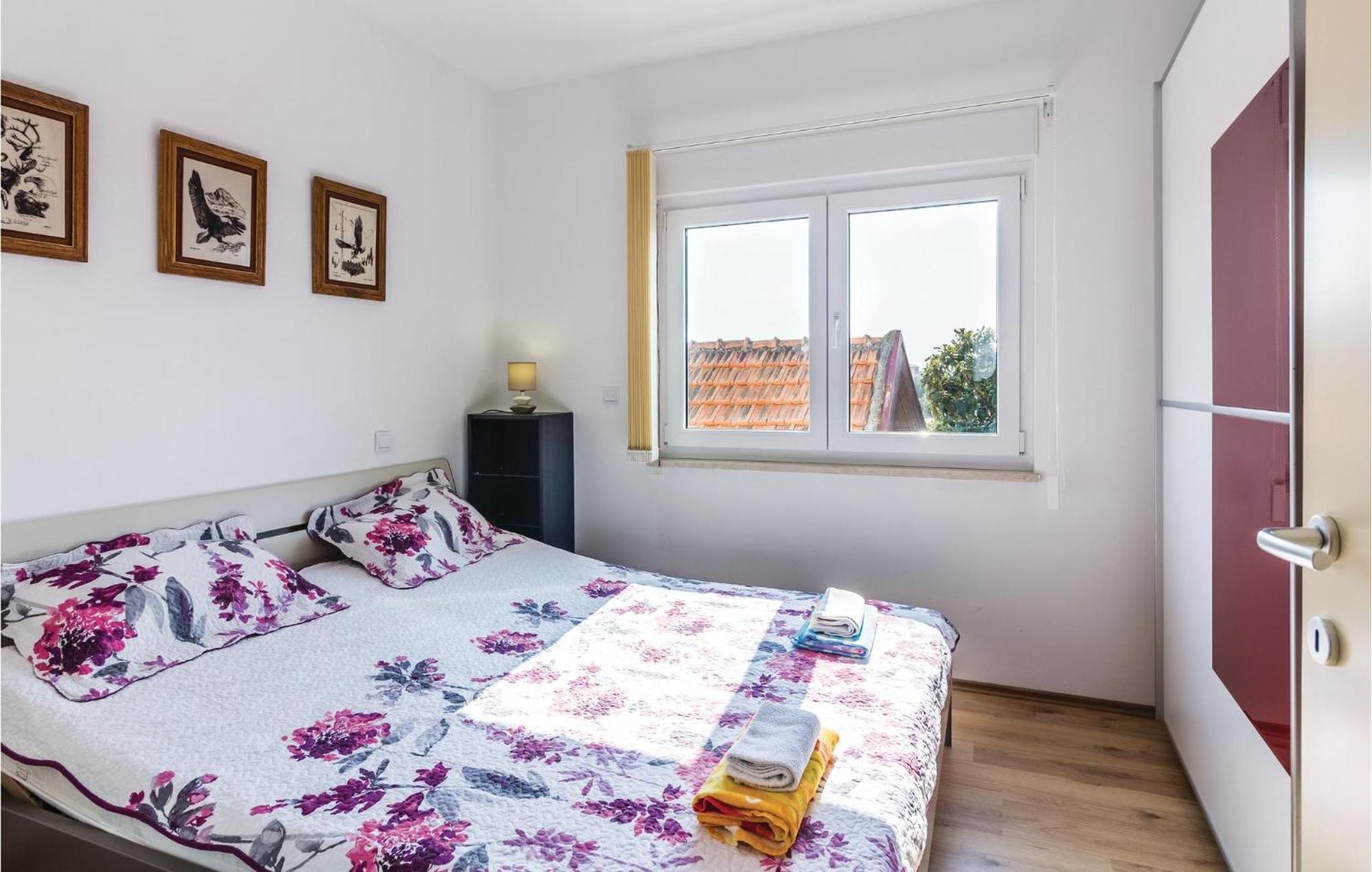 Stunning Apartment In Fazana With House Sea View 外观 照片